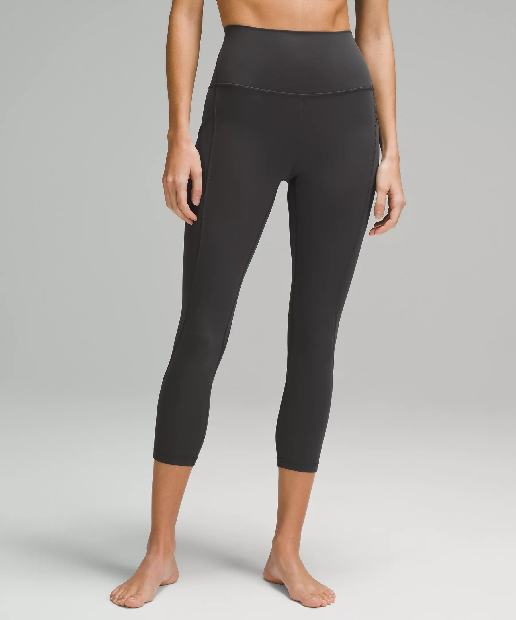 lulu Align High-Rise Crop with Pockets 23"