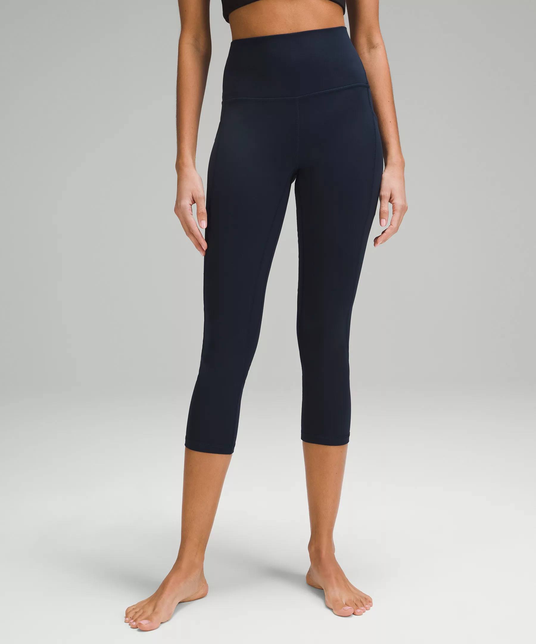 lulu Align High-Rise Crop with Pockets 23"