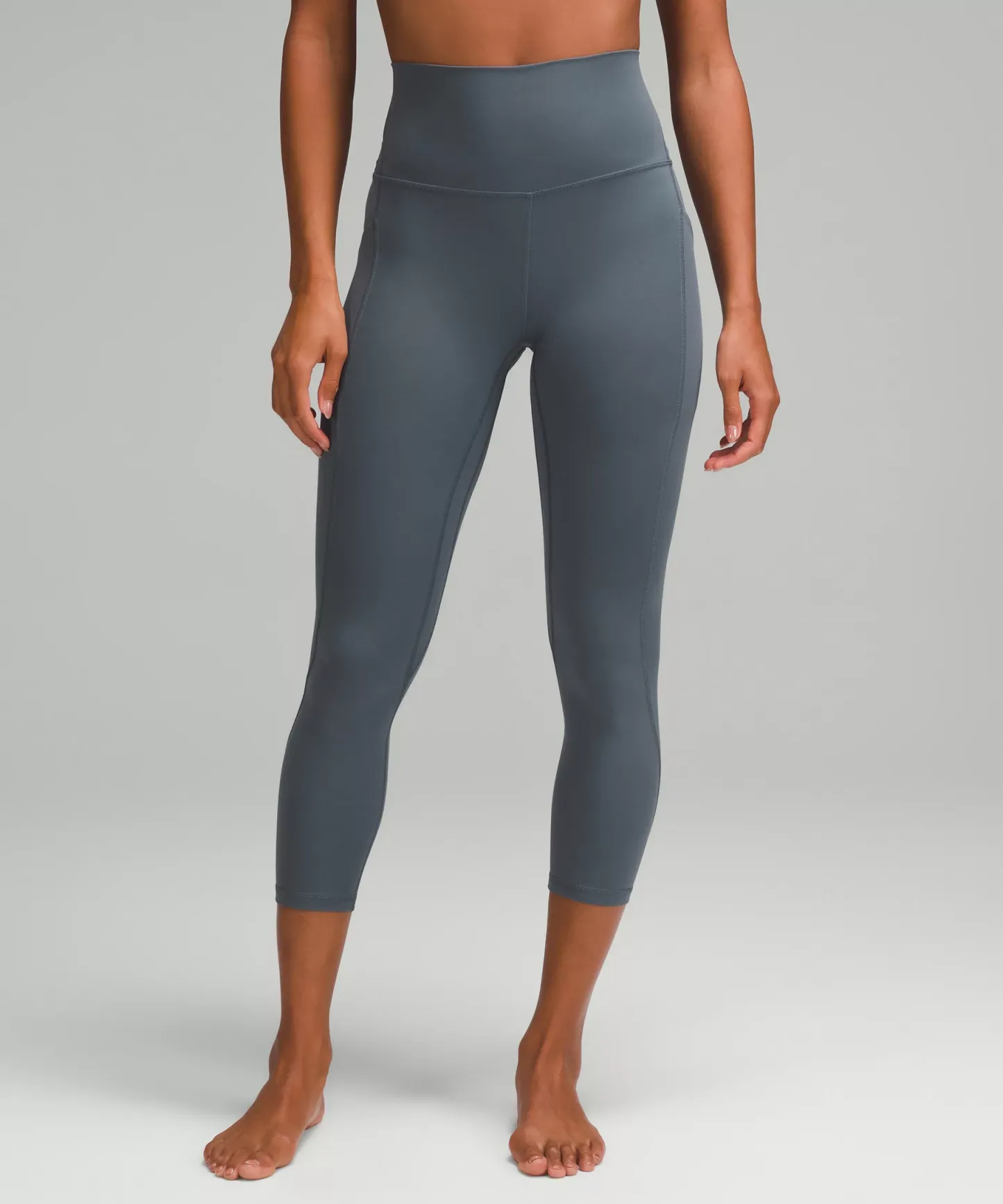 lulu Align High-Rise Crop with Pockets 23"