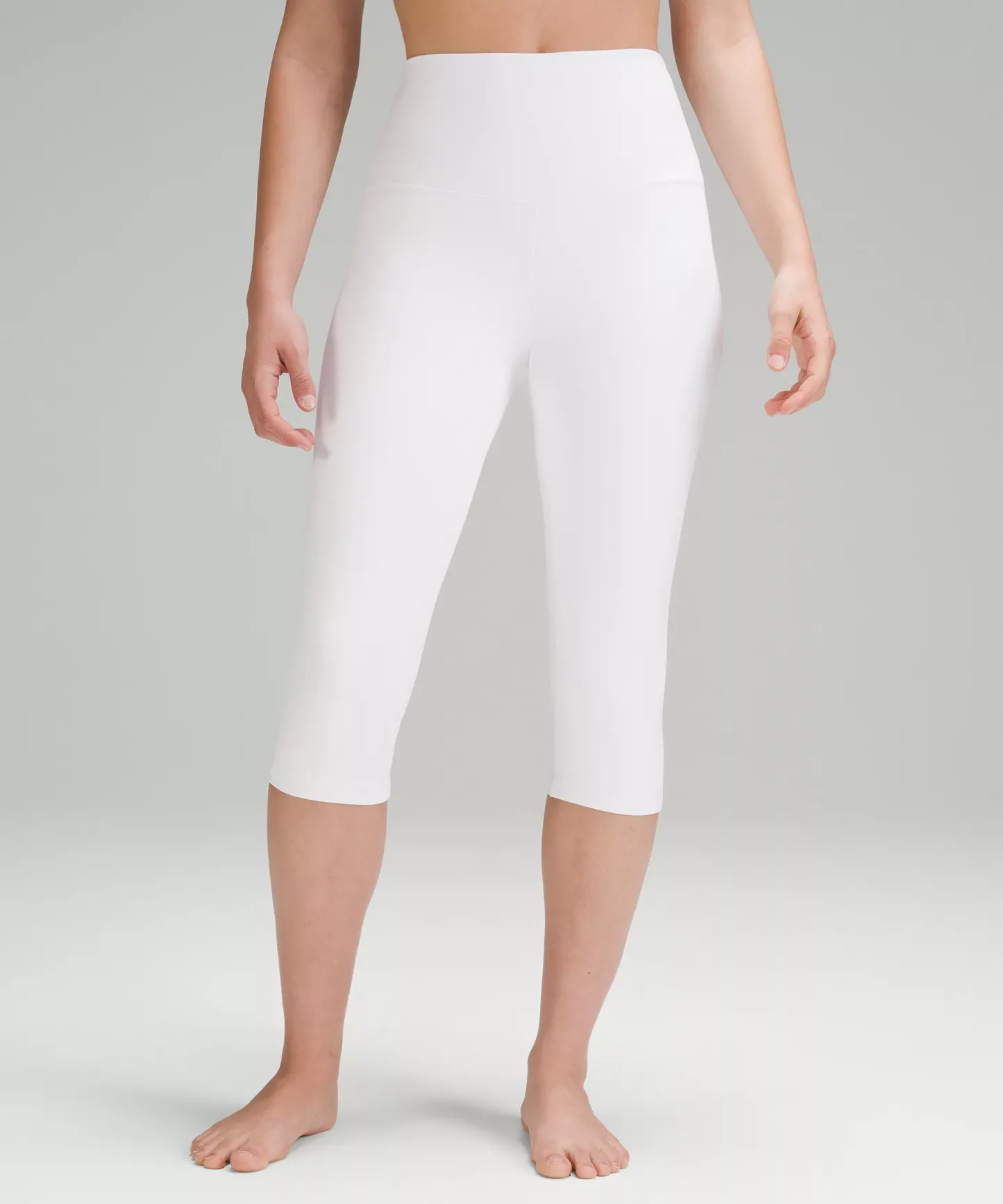 lulu Align High-Rise Crop 17"