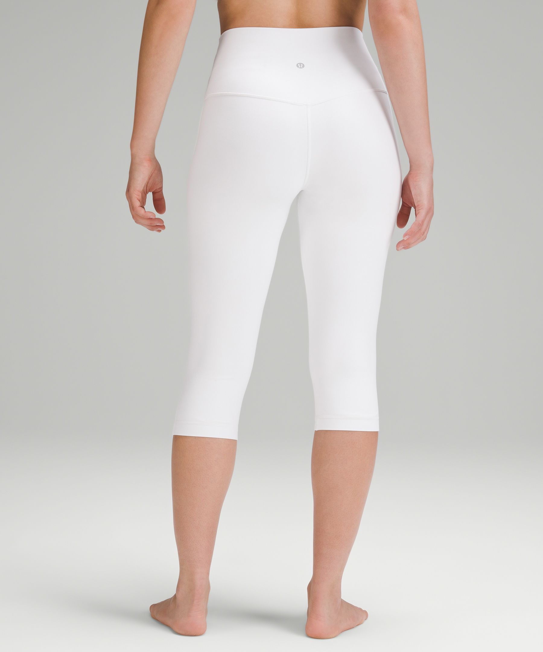 lulu Align High-Rise Crop 17"