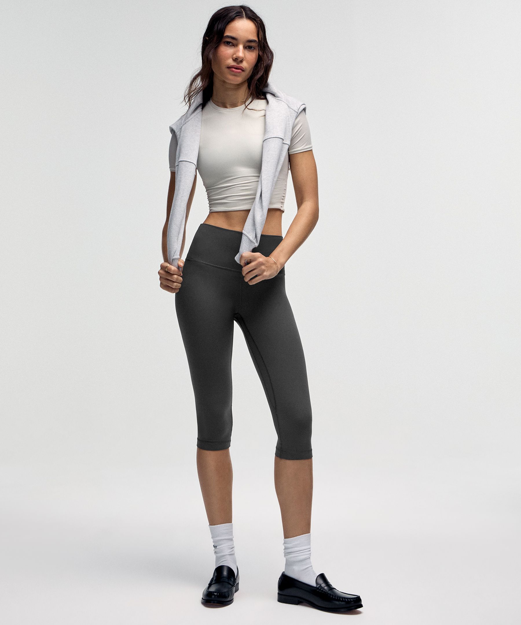 lulu Align High-Rise Crop 17"