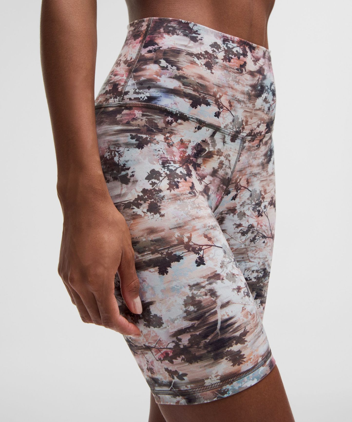 lulu Align High-Rise Short 8"