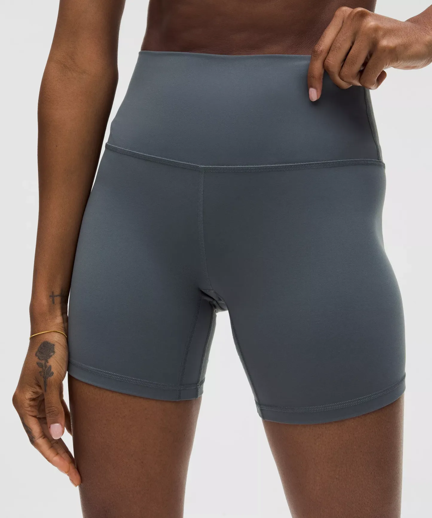 lulu Align High-Rise Short 6"