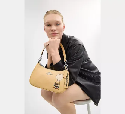 Peanuts Charlie Brown Shoulder Bag