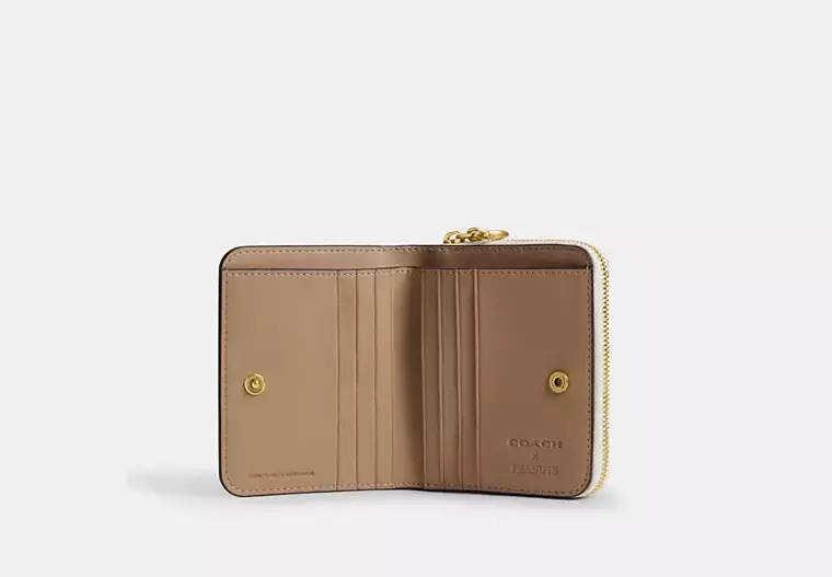 Coach X Peanuts Essential Billfold Wallet With Newspaper Print