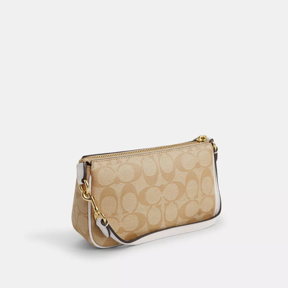 Nolthtita 19 In Signature Canvas