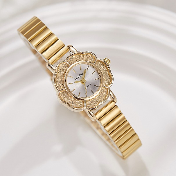 Sotiya Floral Design Case Quartz Movement Women's Gold Watch-Sotiya