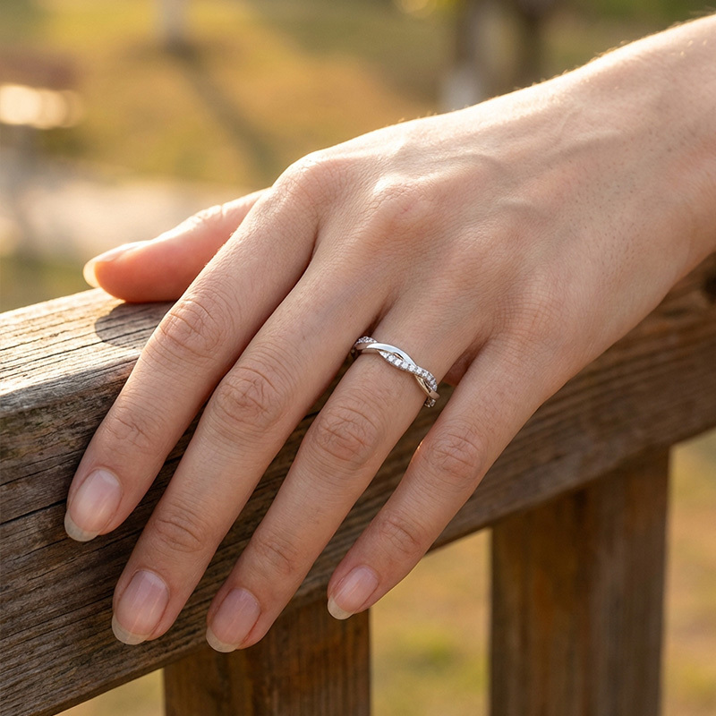 Sotiya Twist Round Cut Moissanite Women's Wedding Ring Sterling Silver