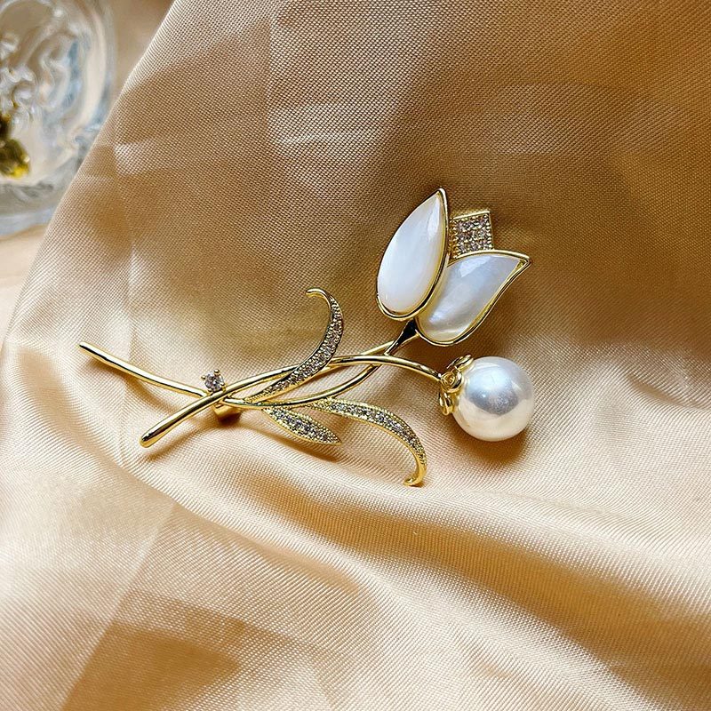 Sotiya Natural Shell Pearl Tulip Brooch-Sotiya