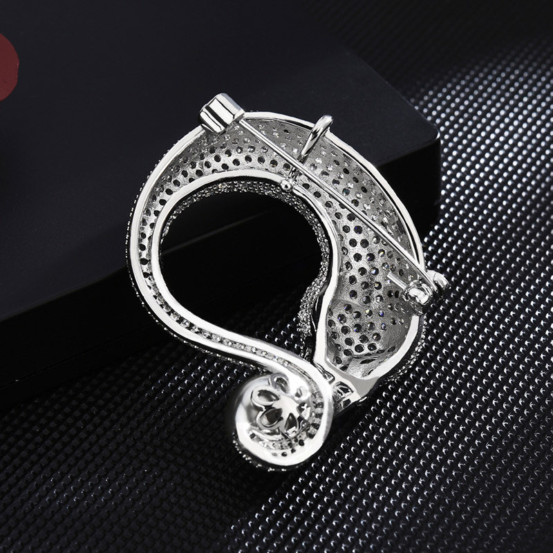 Sotiya Leopard Embrace Pearl Brooch-Sotiya