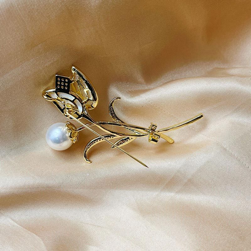 Sotiya Natural Shell Pearl Tulip Brooch-Sotiya