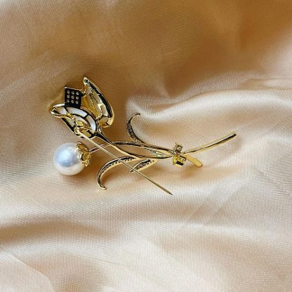 Sotiya Natural Shell Pearl Tulip Brooch-Sotiya