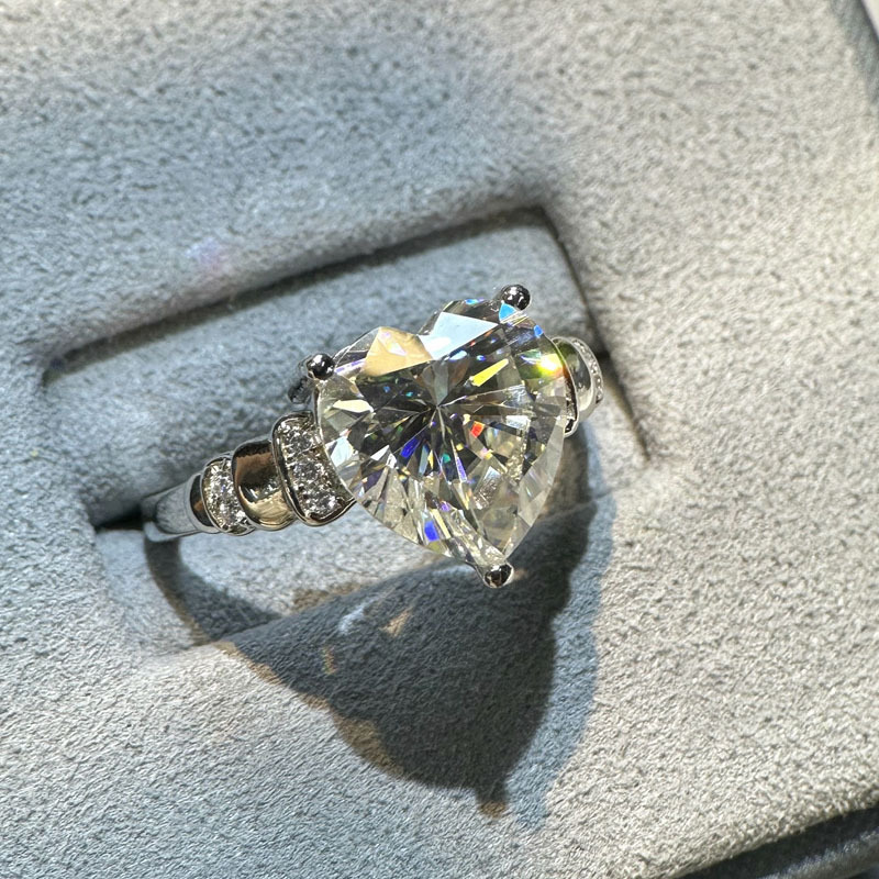 Sotiya 4ct Moissanite Heart Cut Engagement Ring Sterling Silver-Sotiya