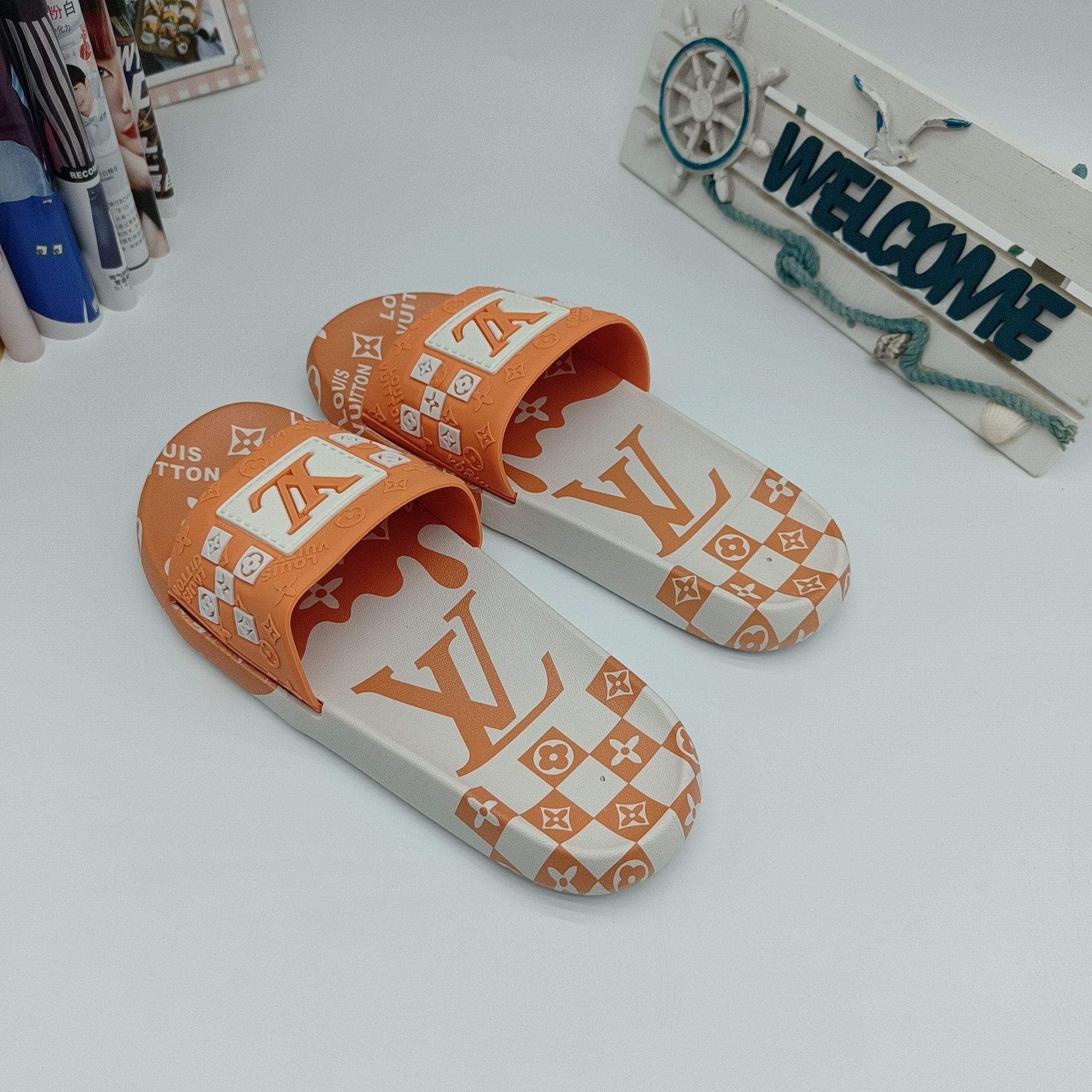 Monogram Logo Slippers