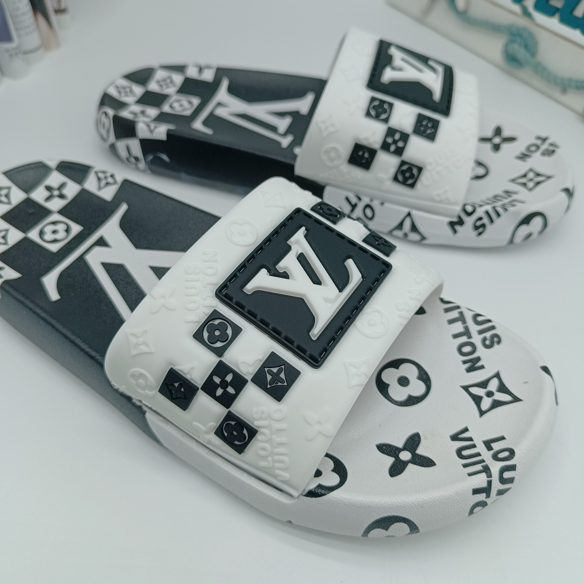 Monogram Logo Slippers