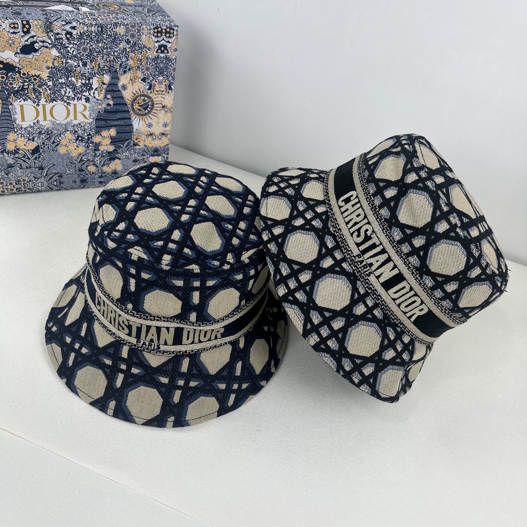 D-BOBBY MACROCANNAGE SMALL BRIM BUCKET HAT