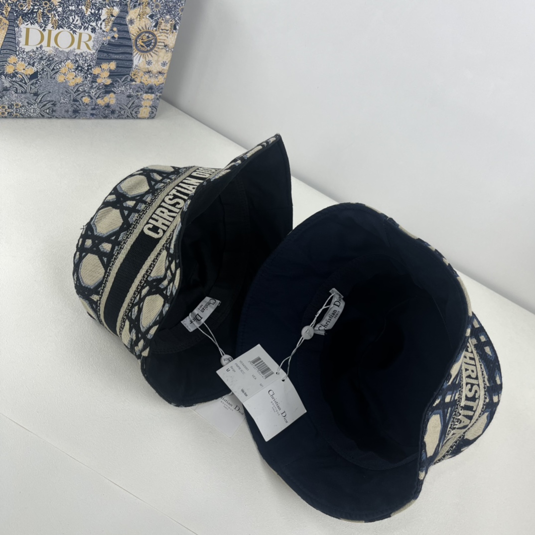 D-BOBBY MACROCANNAGE SMALL BRIM BUCKET HAT