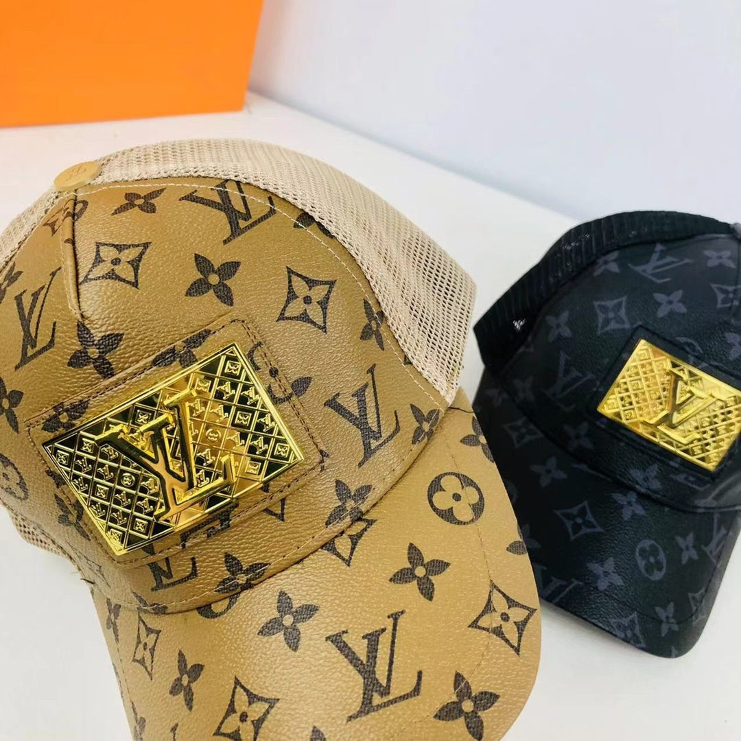 FASHION FOUR-LEAF CLOVER EMBROIDERY BASEBALL CAP