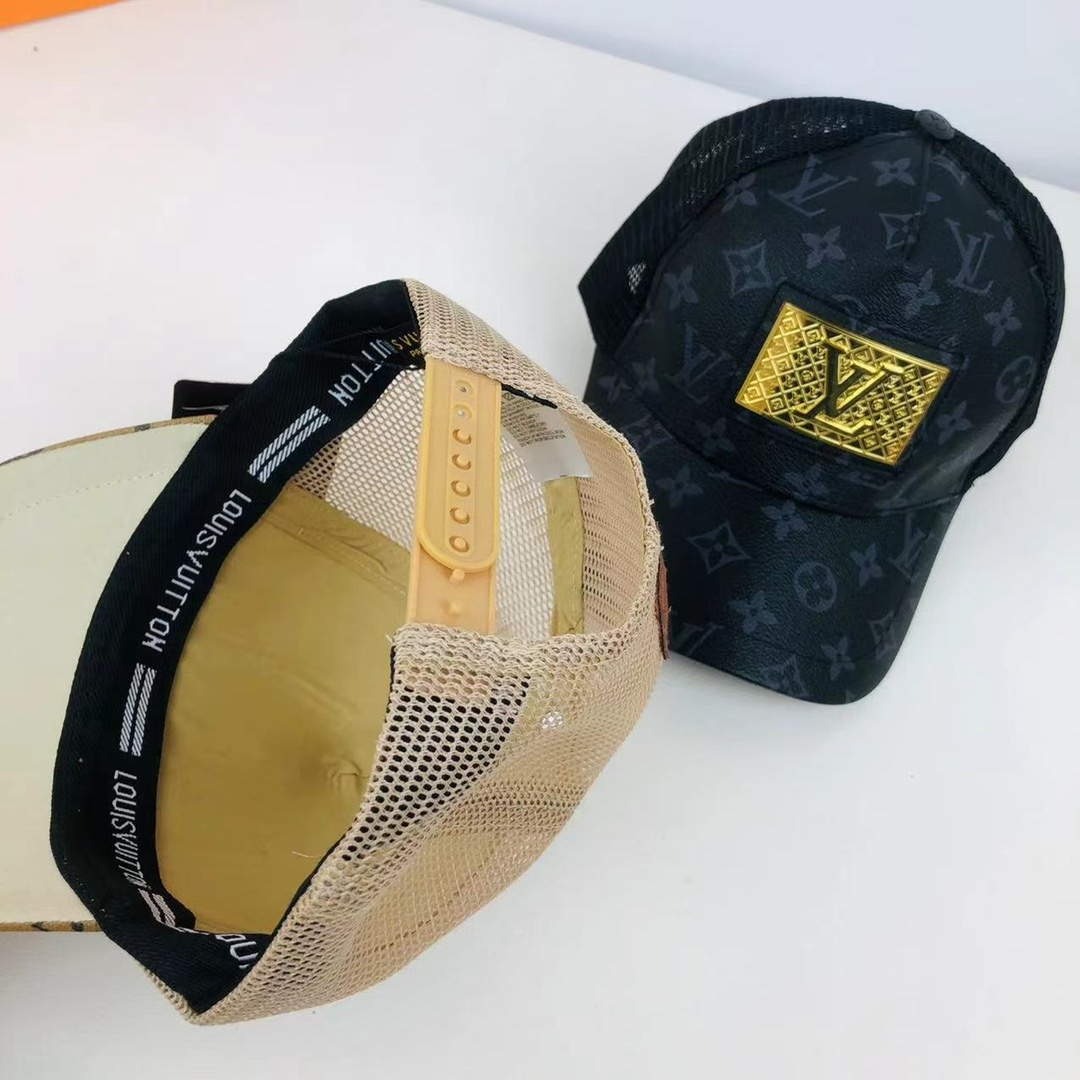 FASHION FOUR-LEAF CLOVER EMBROIDERY BASEBALL CAP