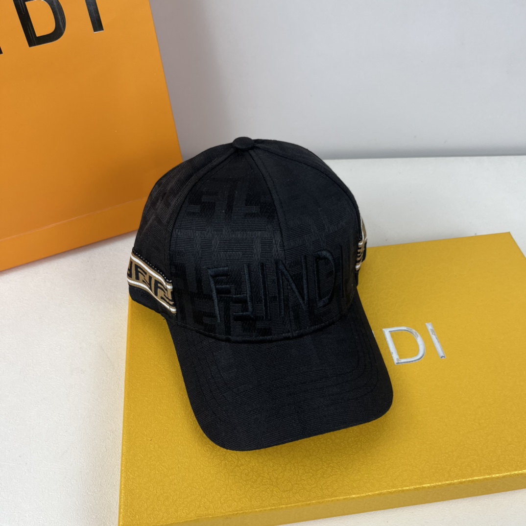 FASHIONABLE BRITISH BASEBALL CAP