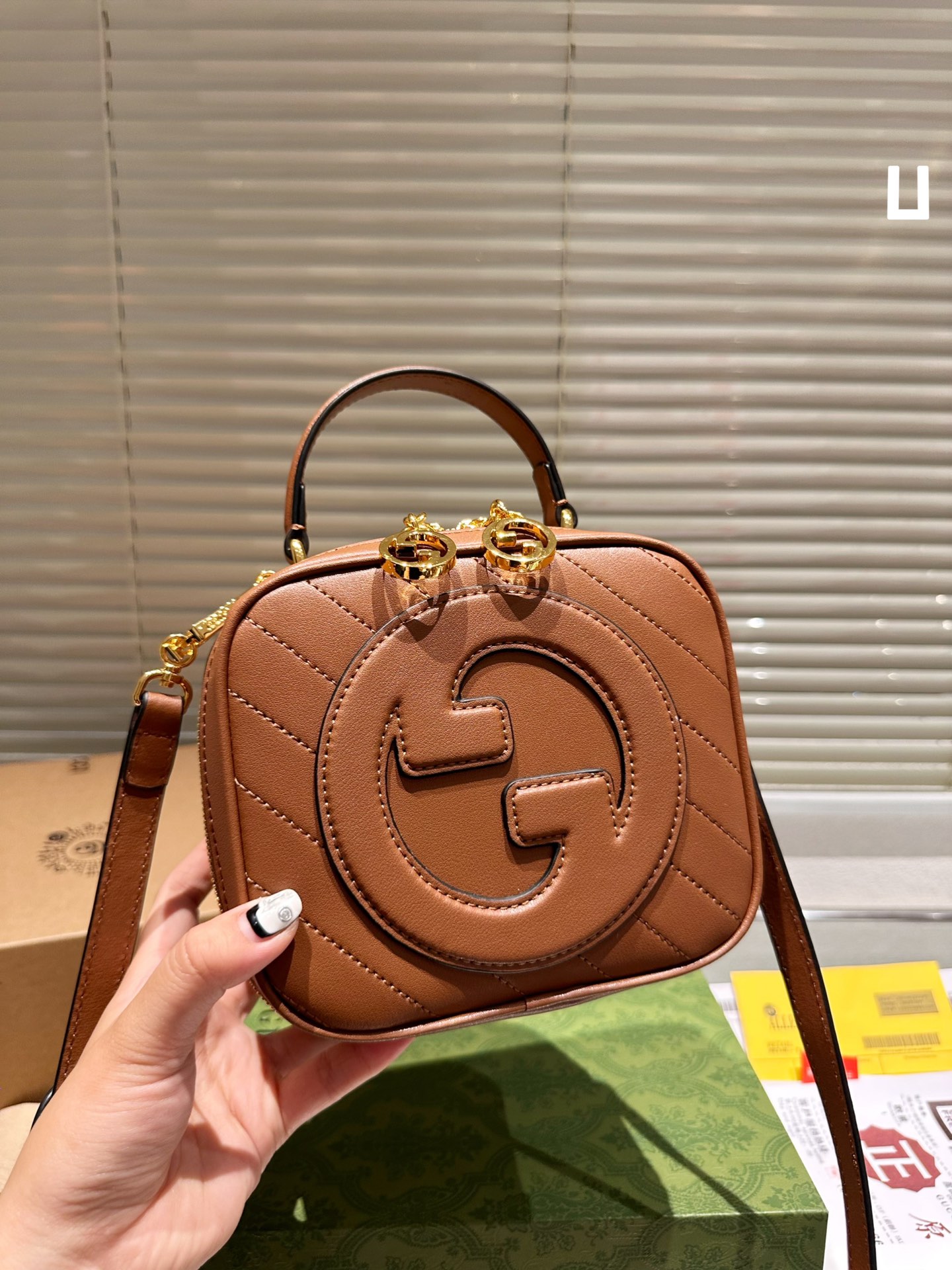 BLONDIE TOP HANDLE BAG