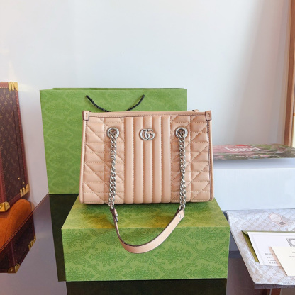 Matelasse GG Marmont Tote Bag