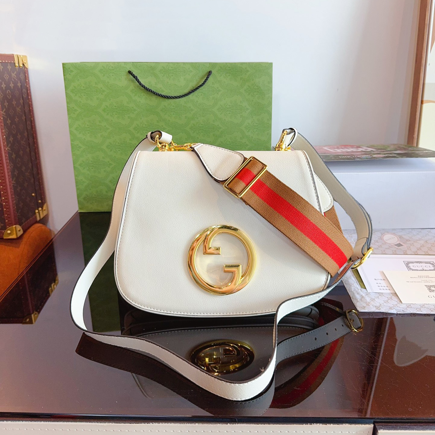 BLONDIE MEDIUM TOP HANDLE BAG