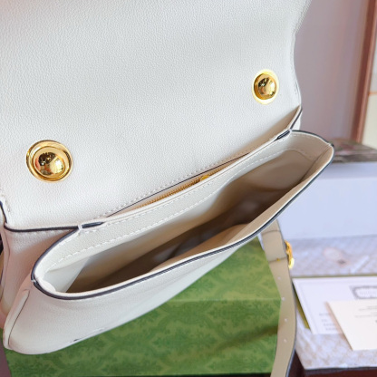 BLONDIE MEDIUM TOP HANDLE BAG