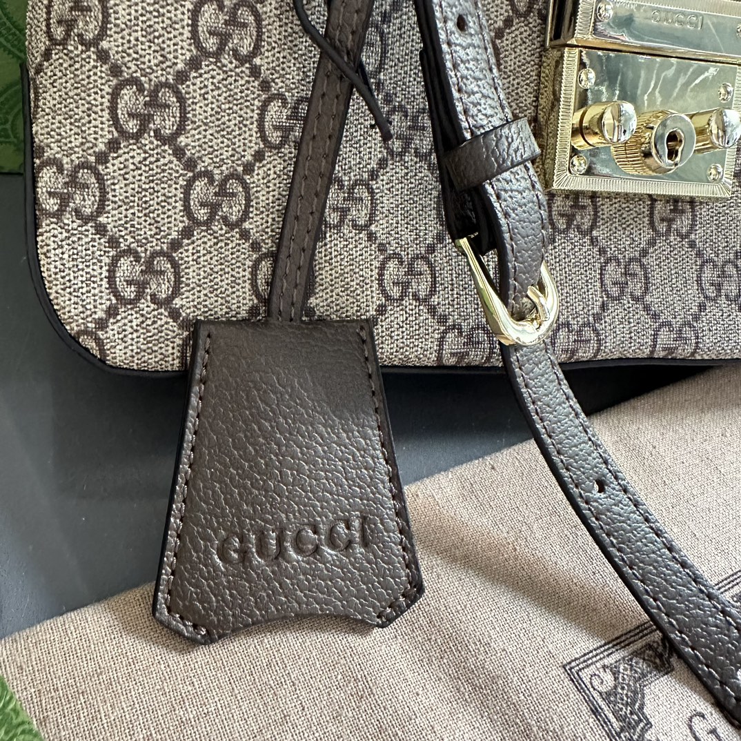 PADLOCK SMALL SHOULDER BAG