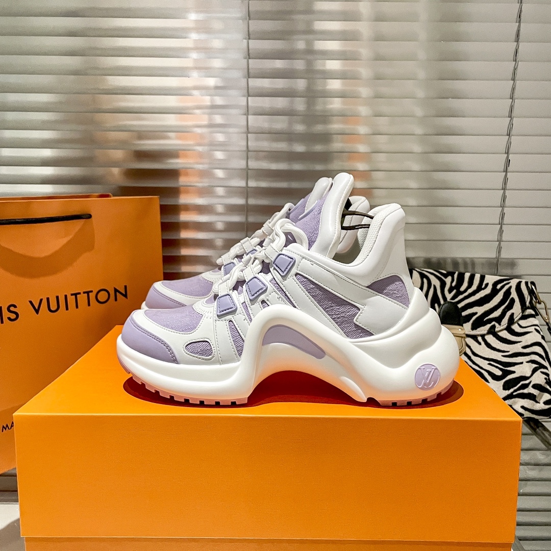 Women's Archlight Sneaker