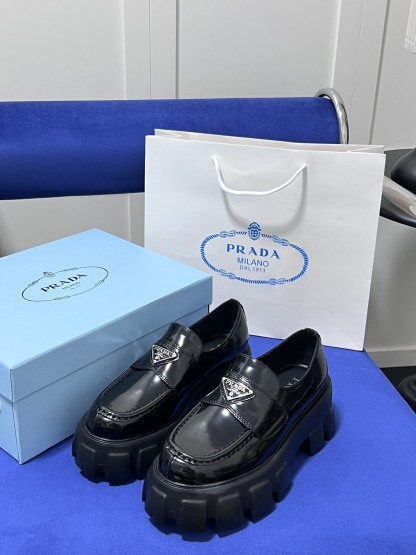 Monolith Lug Sole Loafer