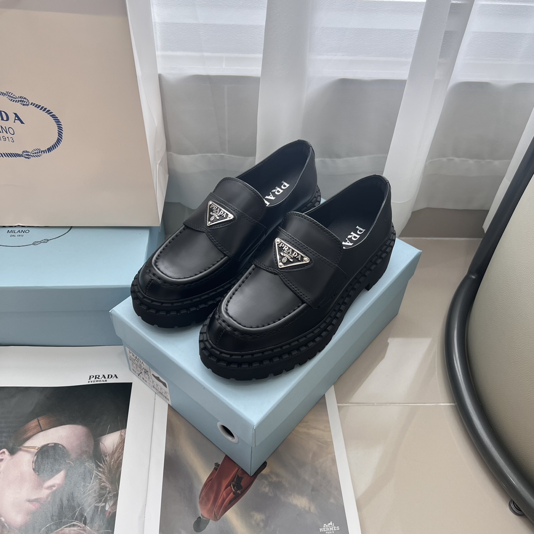 Monolith Lug Sole Loafer