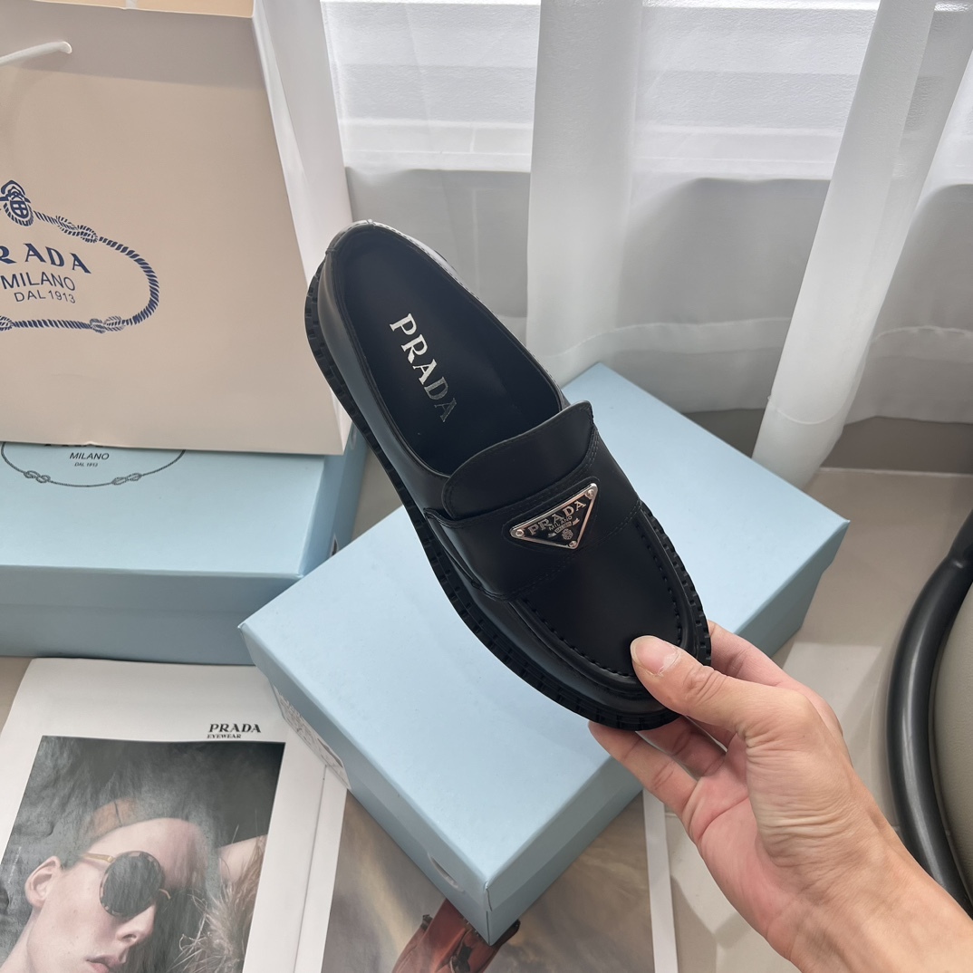 Monolith Lug Sole Loafer