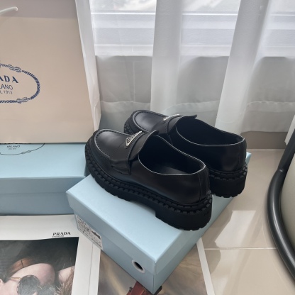 Monolith Lug Sole Loafer