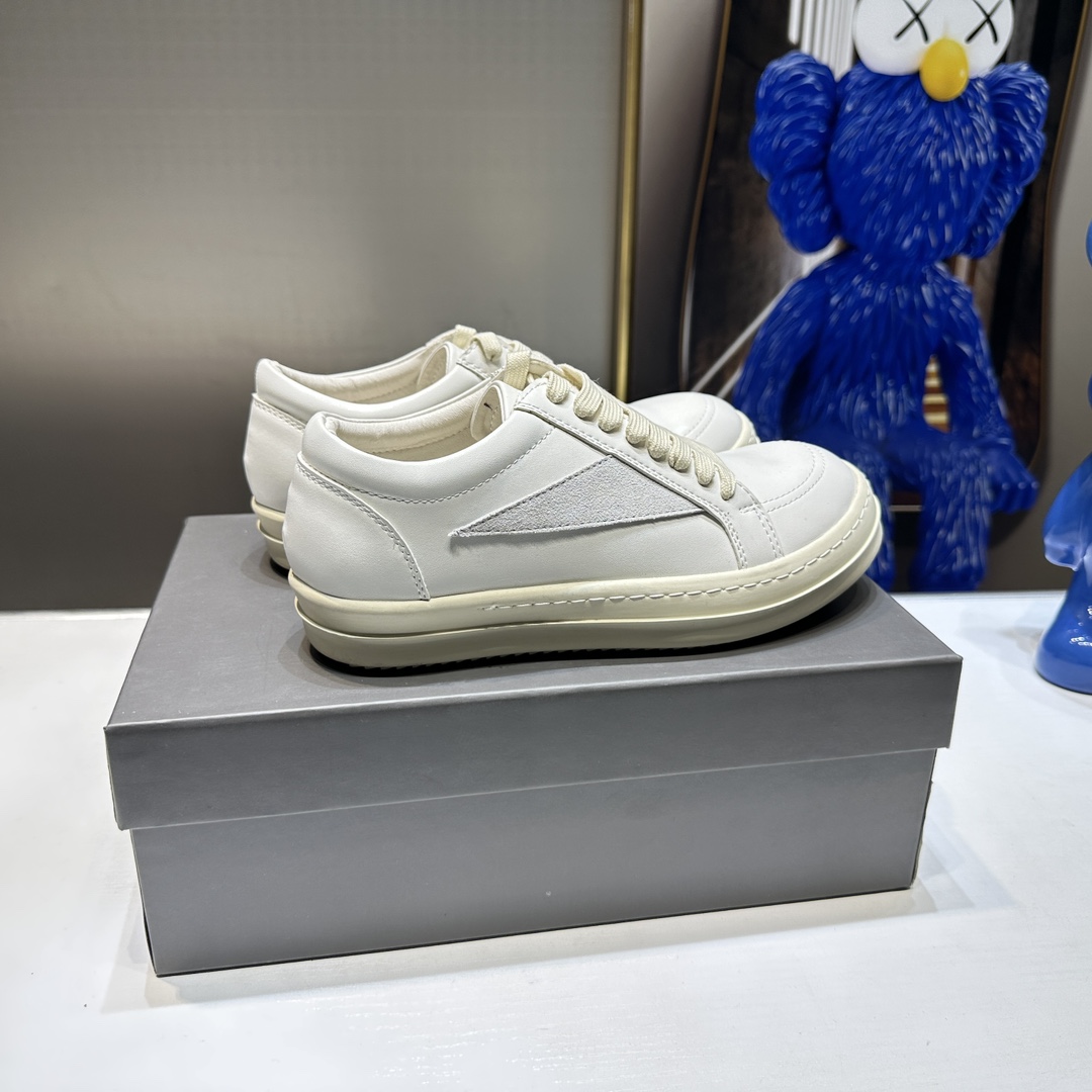 FW24 PORTERVILLE VINTAGE SNEAKERS