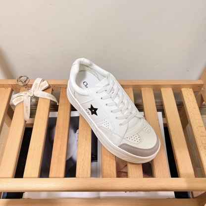 Star Platform Sneaker