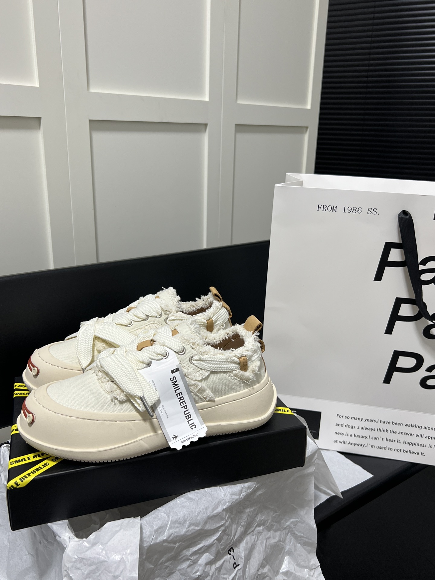 White Coarse Canvas Sneaker Shoes