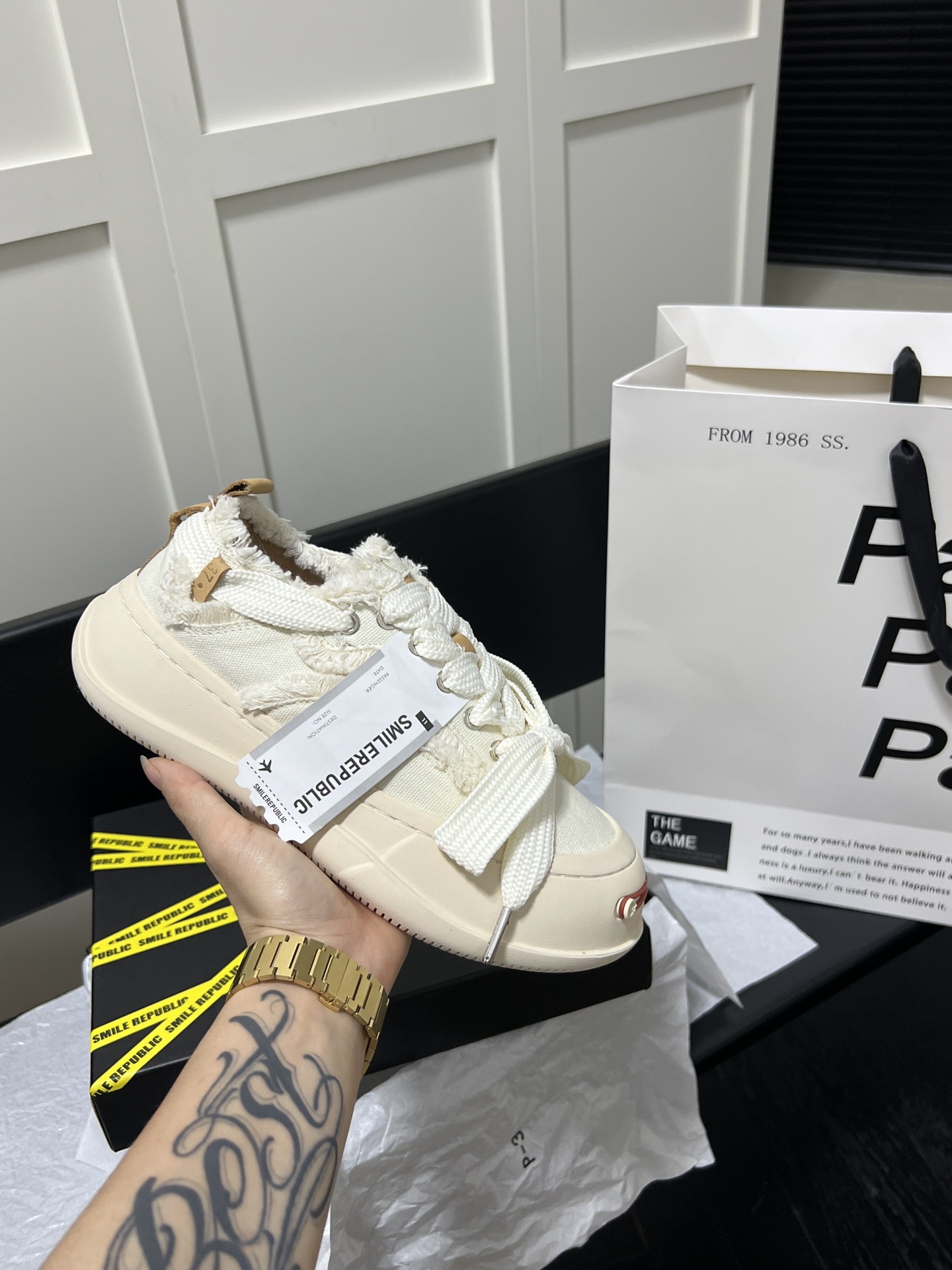 White Coarse Canvas Sneaker Shoes