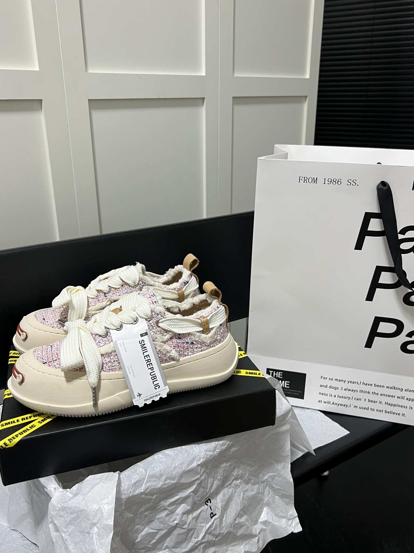 Pink Tweed Sneaker Shoes 2024 Spring Style Fashion Designer