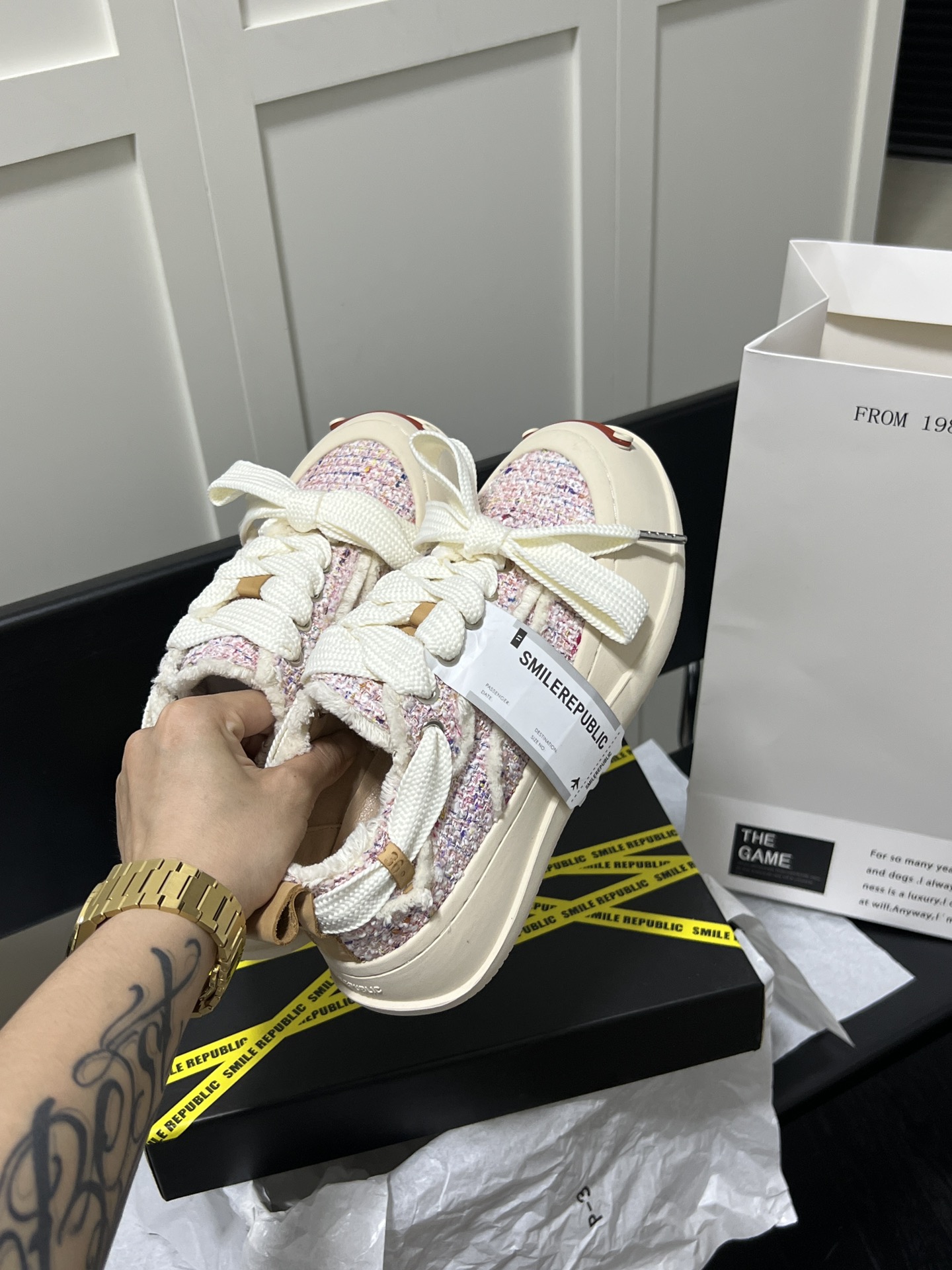 Pink Tweed Sneaker Shoes 2024 Spring Style Fashion Designer