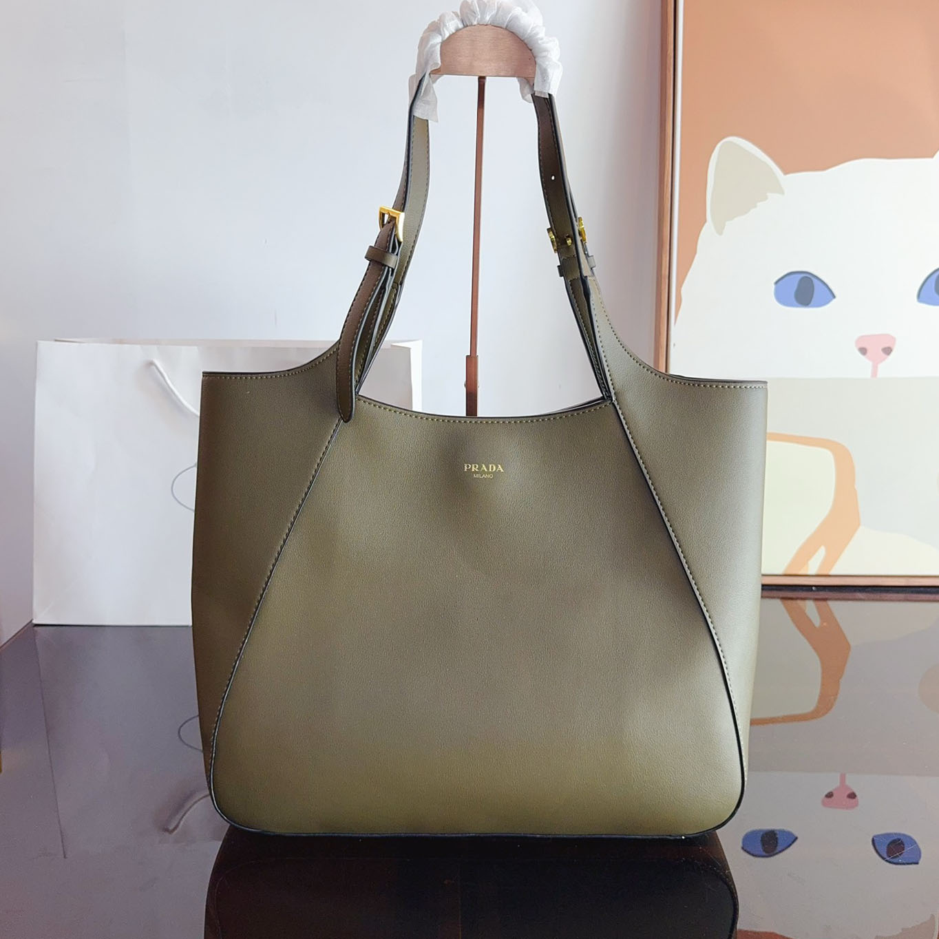 Large leather tote bag