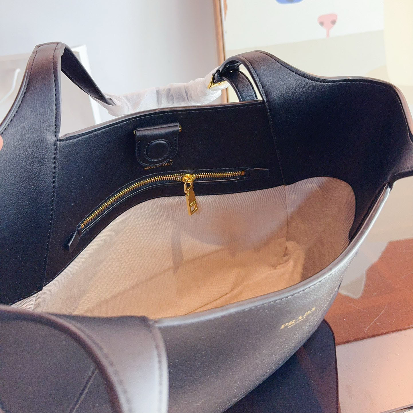 Large leather tote bag