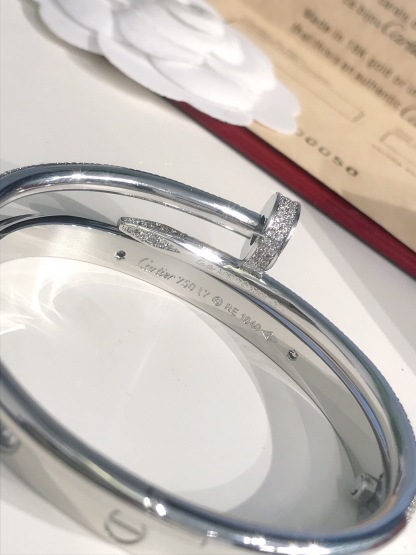 LOVE BRACELET, 4 DIAMONDS + JUSTE UN CLOU BRACELET, MEDIUM MODEL