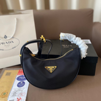 Arqué small leather shoulder bag