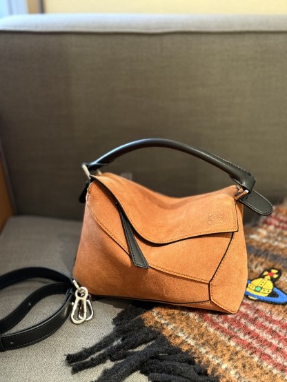 Small Puzzle bag in classic calfskin