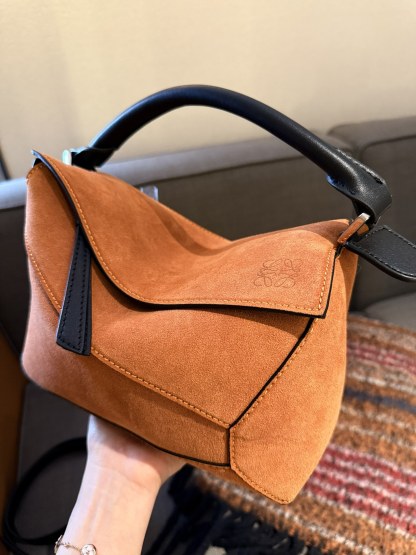 Small Puzzle bag in classic calfskin