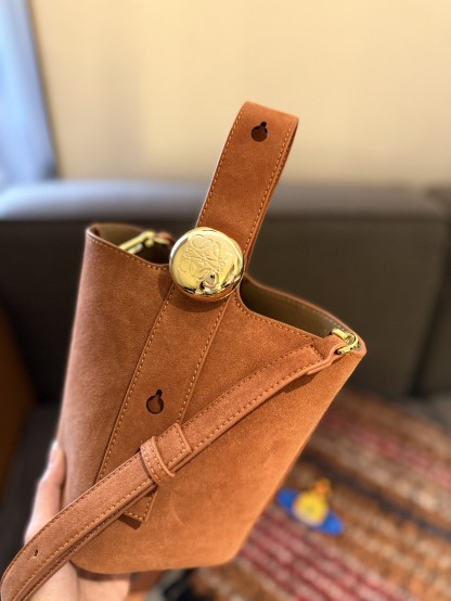 Pebble Bucket bag in soft grained calfskin