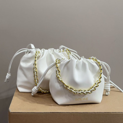 Flamenco purse in mellow nappa lambskin