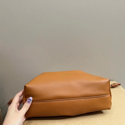 Flamenco purse in mellow nappa lambskin